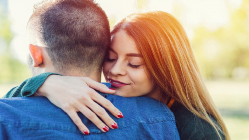 ক্লান্তি কমাবে পুরুষসঙ্গীর ঘর্মাক্ত জামার গন্ধ, দাবি গবেষণায়