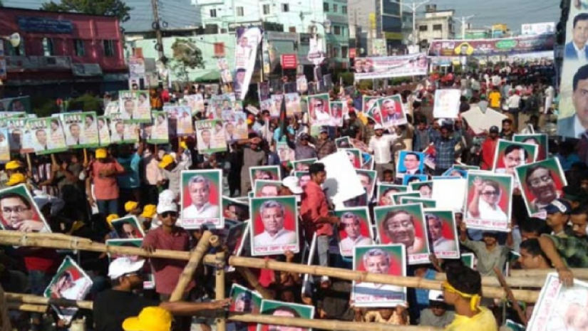 খুলনায় বিএনপির সমাবেশ শুরু, বাধা উপেক্ষা করে নেতাকর্মীদের ঢল 