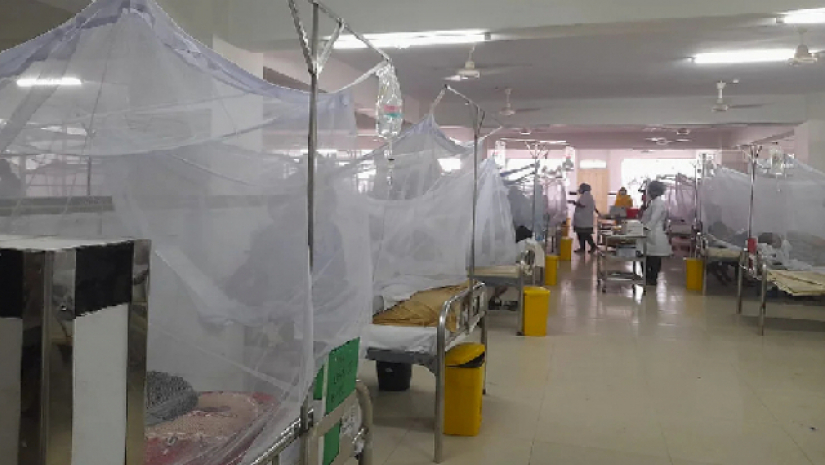 ২৪ ঘণ্টায় রেকর্ড ১০৩৪ ডেঙ্গু রোগী হাসপাতালে ভর্তি