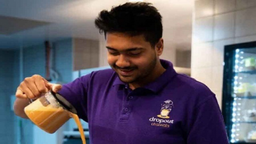 বিশ্ববিদ্যালয়ের পড়াশোনা ছেড়ে চা বিক্রি, বছরে আয় ৫ কোটি