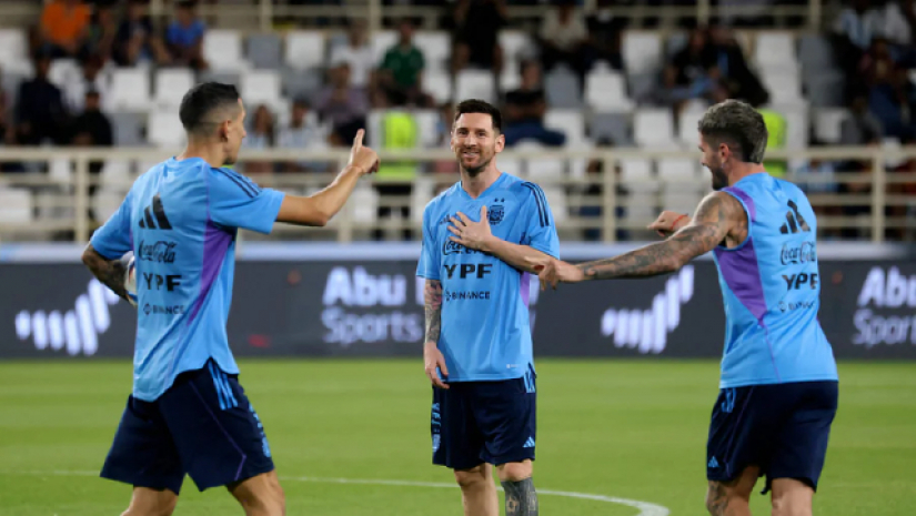 রাতে মাঠে নামছে মেসিরা