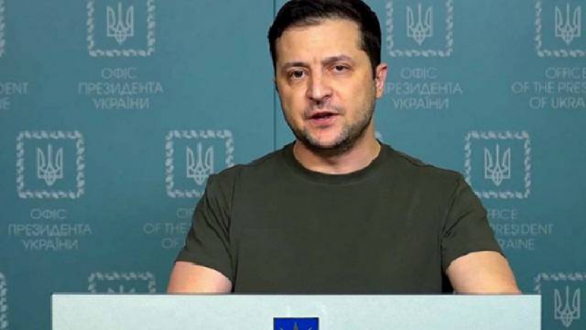 রুশ হামলার কারণে ১ কোটি মানুষ অন্ধকারে: জেলেনস্কি 