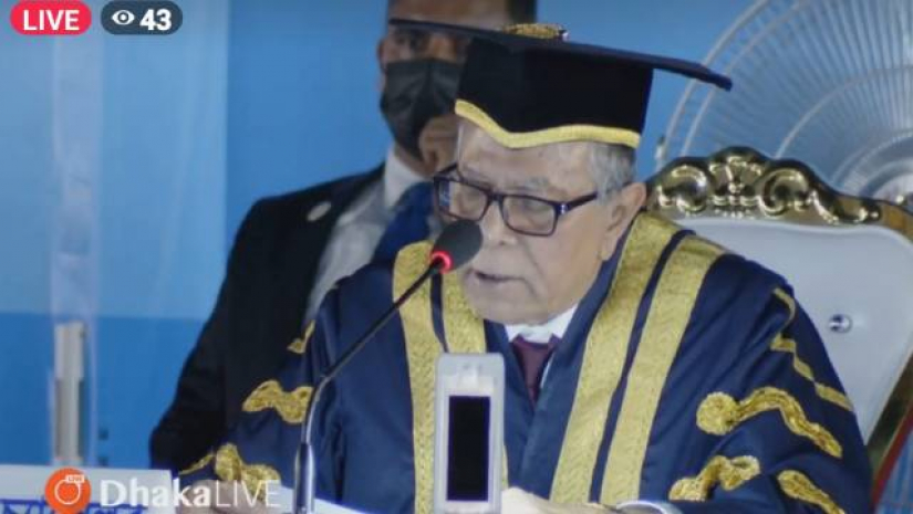 ৫৩তম সমাবর্তন অনুষ্ঠানে সভাপতির ভাষণ দেন মো. আবদুল হামিদ