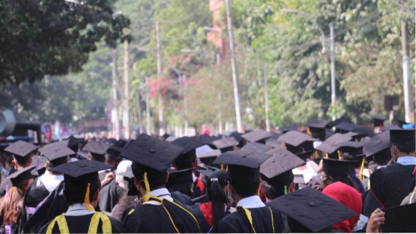 অপরিকল্পিত উচ্চশিক্ষা: মেধা আর অর্থ দুটোরই অপচয়