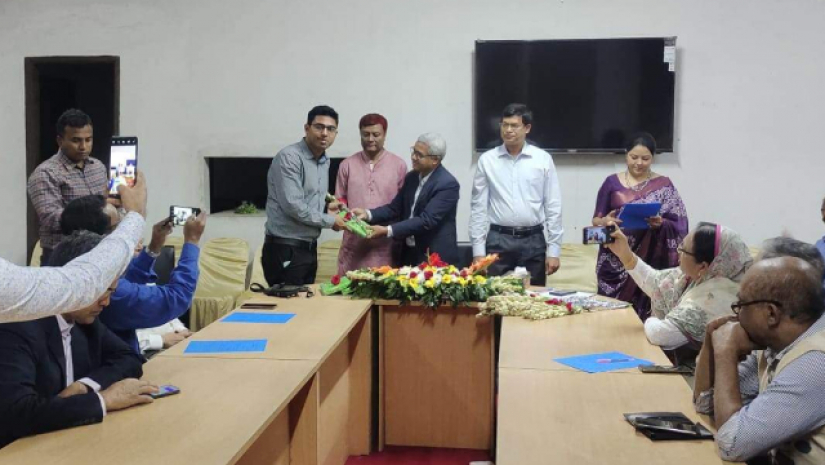 জবি নীলদলের নবীন শিক্ষক সংবর্ধনা অনুষ্ঠিত