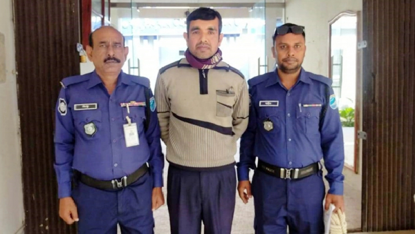 স্ত্রীর করা নির্যাতনের মামলায় কারাগারে প্রধান শিক্ষক