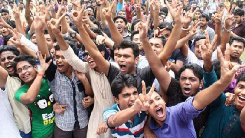 পাসের হারে পিছিয়ে ছেলেরা