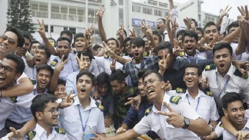 এসএসসিতে ২ হাজার ৯৭৫ প্রতিষ্ঠানের সবাই পাস