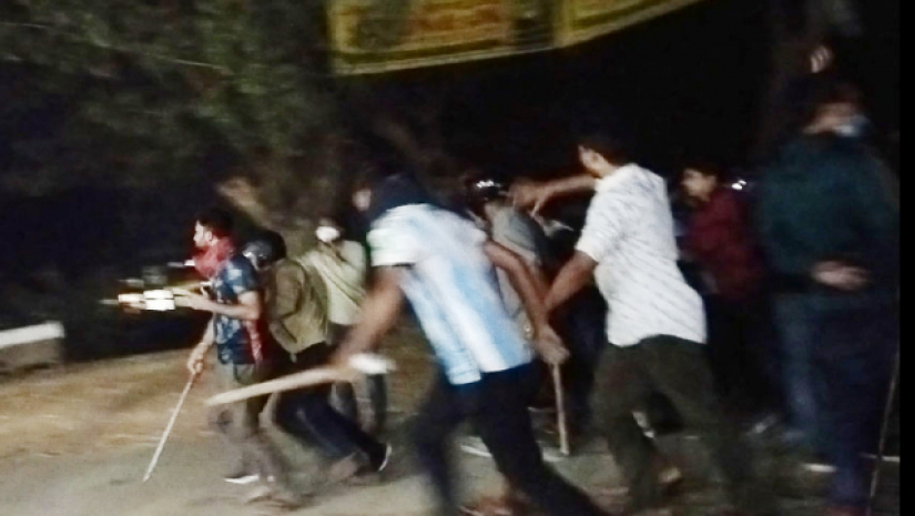 ফুটবল খেলা নিয়ে জাবিতে দুই হলের শিক্ষার্থীদের দফায় দফায় সংঘর্ষ