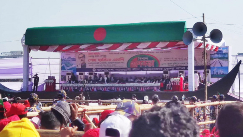 কক্সবাজার পৌঁছেছেন প্রধানমন্ত্রী, জনসভা শুরু