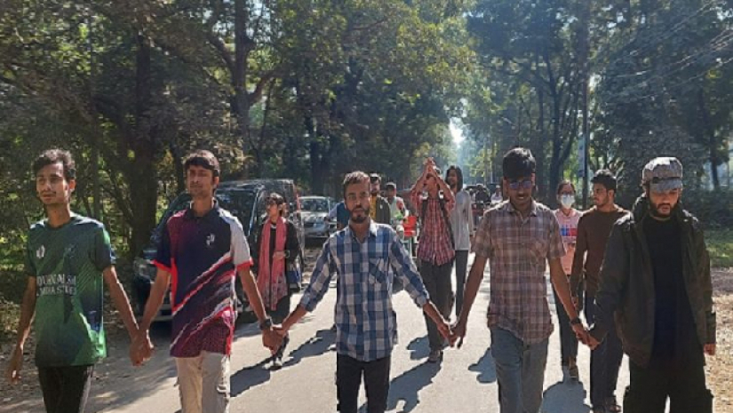 জাবি ছাত্রের বিরুদ্ধে ছাত্রীকে ধর্ষণের অভিযোগ করেছেন এক ছাত্রী