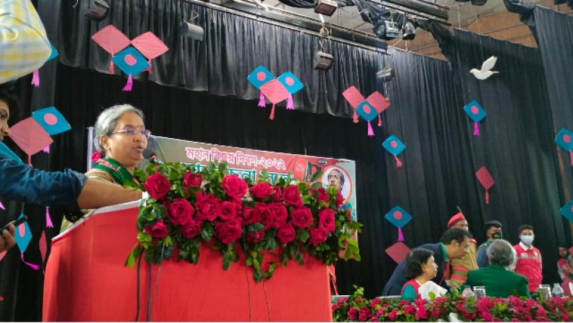 ঢাকা কলেজে বিজয় দিবস উপলক্ষ্যে আলোচনা সভায় শিক্ষামন্ত্রী ডা.দীপু মনি