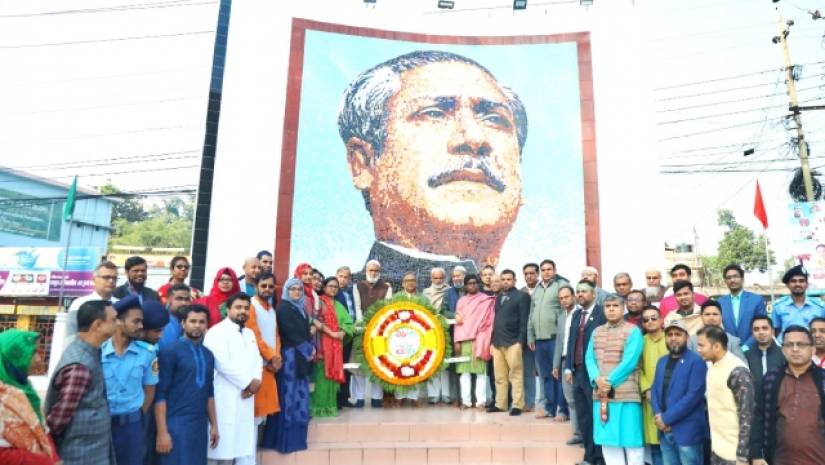 মহান বিজয় দিবস উপলক্ষে বিশ্ববিদ্যালয়ের 
যবিপ্রবির প্রশাসনিক ভবনের সামনে শোভাযাত্রা