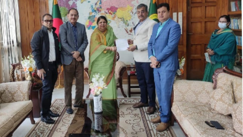 পদত্যাগপত্র জমা দেওয়ার মুহূর্ত 