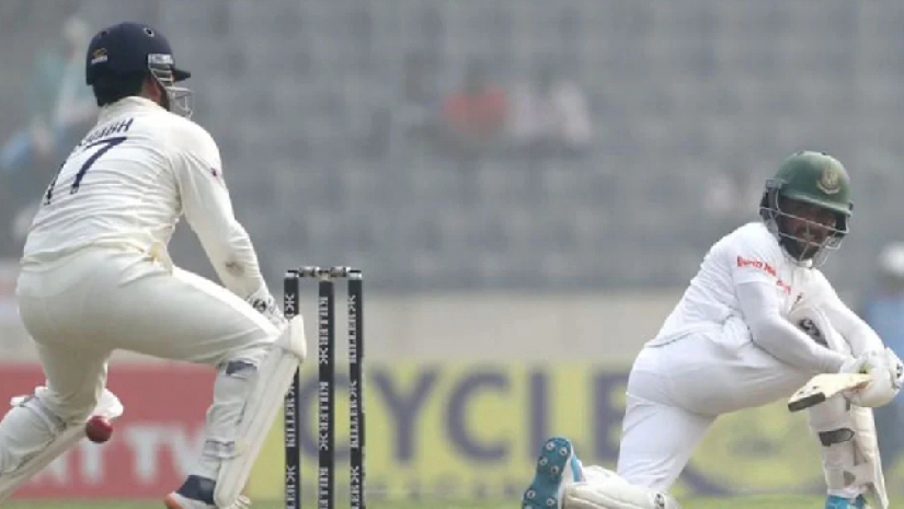 মুমিনুলের ফিফটিতে স্বস্তি টাইগারদের