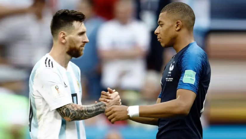 লিওনেল মেসির সঙ্গে এমবাপ্পে