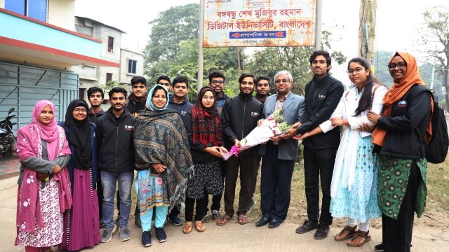 বিডিইউ ভিসির সঙ্গে বিশ্ববিদ্যালয় ডিবেটিং সোসাইটির সৌজন্য সাক্ষাৎ