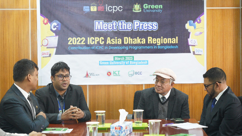 সংবাদ সম্মেলনে অতিথিবৃন্দ