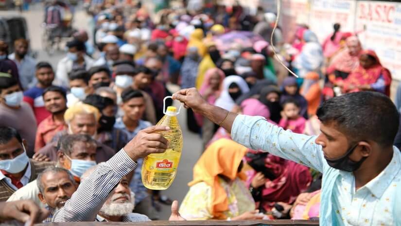 আজ মঙ্গলবার থেকে তেল, চিনি ও মসুর ডাল বিক্রি শুরু করছে টিসিবি