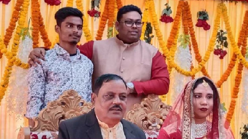 ২৬৫ বিদ্যালয় ছুটি দিয়ে বউভাত