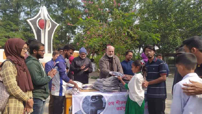 শীতার্তদের জন্য চলো পাল্টাই ফাউন্ডেশনের কর্মসূচি