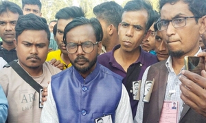 বগুড়া-৪ আসনে এগিয়ে হিরো আলম