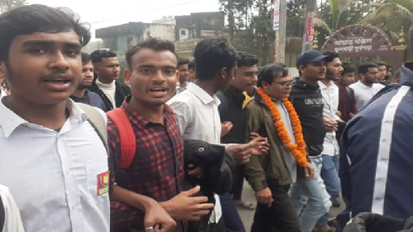 মুক্তির পর শিক্ষক দেবব্রত চৌধুরী