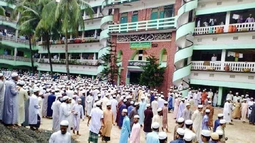 মাদ্রাসা বোর্ডে পাসের হার কমলেও জিপিএ-৫ দ্বিগুণ