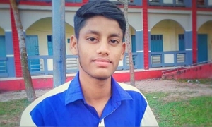 ভ্যান চালিয়ে সংসার সামলানো রমজান পেল জিপিএ-৫