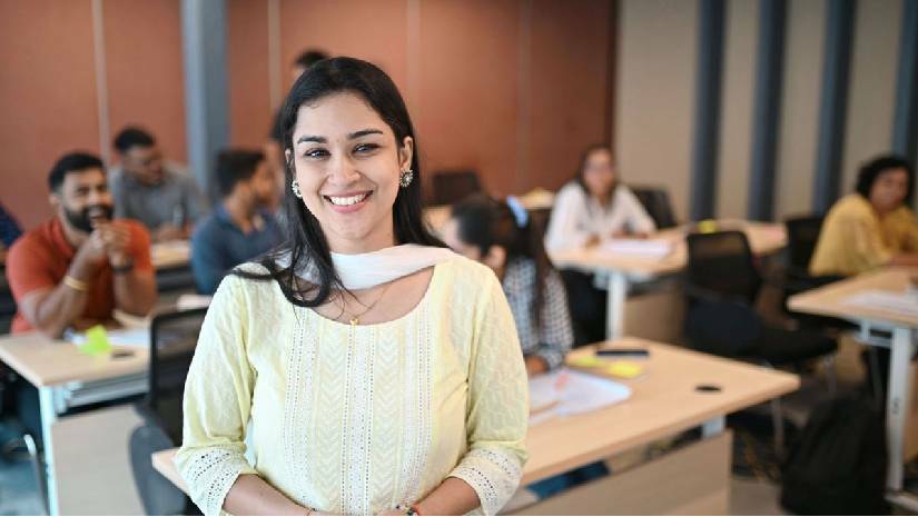 কমিউনিকেশন অ্যাসোসিয়েট