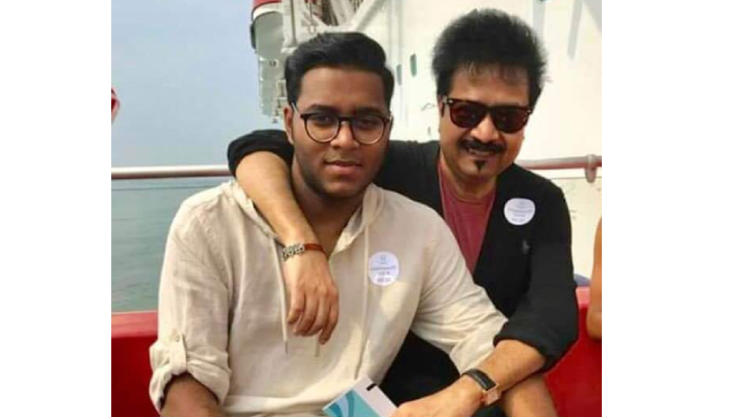 ছেলের সঙ্গে কুমার বিশ্বজিৎ