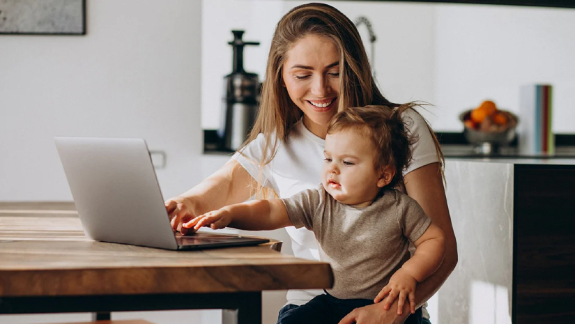 বাড়িতে বসে কাজ চান এক-তৃতীয়াংশ চাকরিজীবী