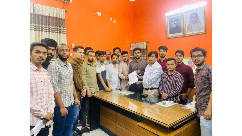 ২০ দাবিতে  প্রাধ্যক্ষের কাছে ঢাবির জহুরুল হক হল ছাত্রলীগের স্মারকলিপি