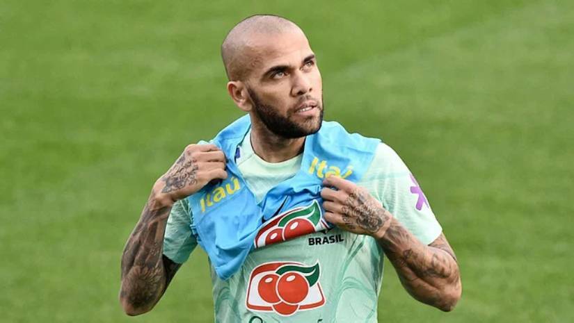 ধর্ষণে অভিযুক্ত ব্রাজিল তারকা দানি আলভেজ