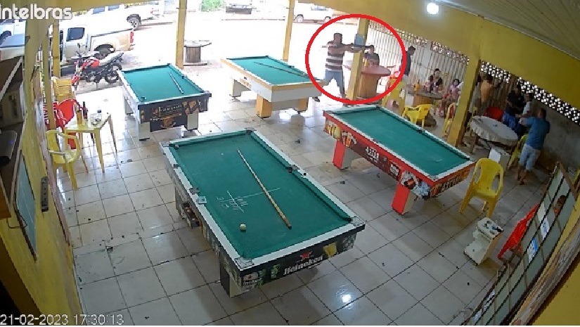 খেলায় হার নিয়ে হাসাহাসি করায় শিশুসহ ৭ জনকে হত্যা!