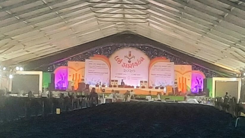 প্রস্তুত জাবির সমাবর্তন মঞ্চ