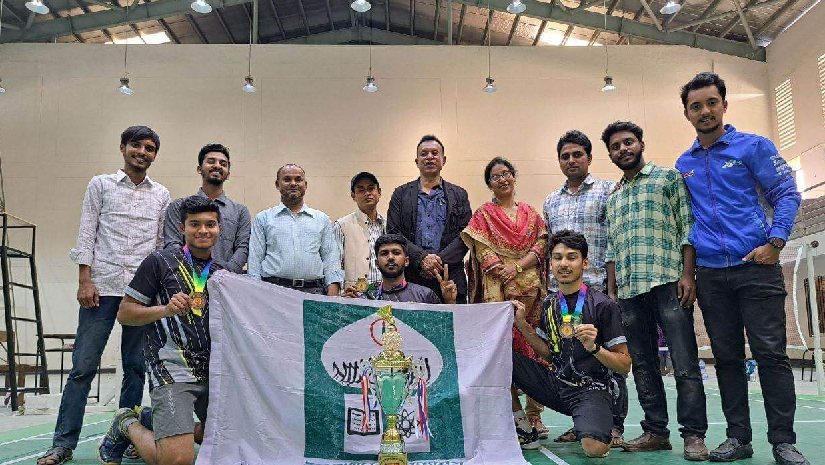 ব্যাডমিন্টন ফাইনালে যবিপ্রবিকে হারিয়ে চ্যাম্পিয়ন ইবি