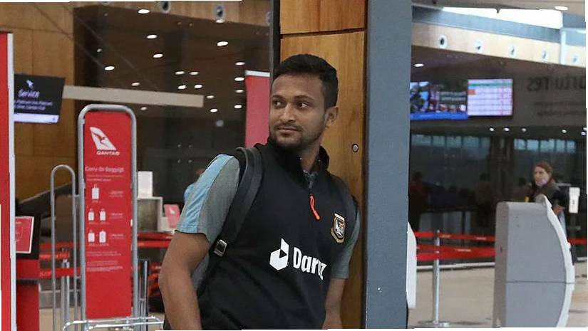দেশে ফিরেছেন সাকিব আল হাসান