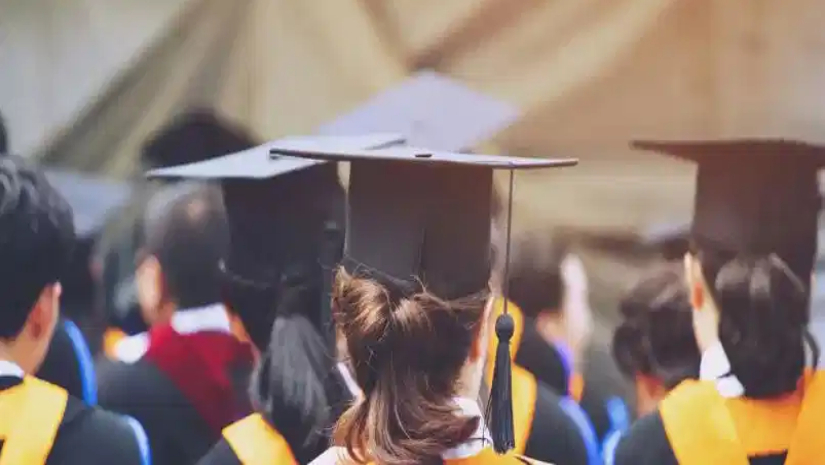 বিদেশে উচ্চশিক্ষার জন্য পাঠানো টাকা যাচ্ছে হুন্ডির দখলে