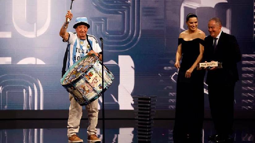 আর্জেন্টিনার সেই পাগলাটে সমর্থকেরাই হলেন বর্ষসেরা