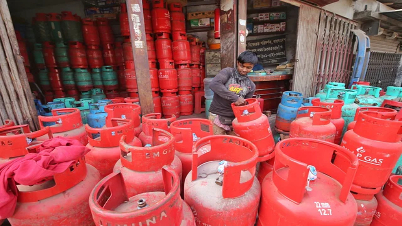 এলপিজি গ্যাসের দাম সিলিন্ডার প্রতি ৭৬ টাকা কমেছে
