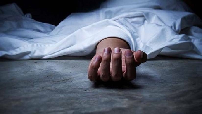 প্রাণ গেল প্রবীণ স্কুলশিক্ষকের