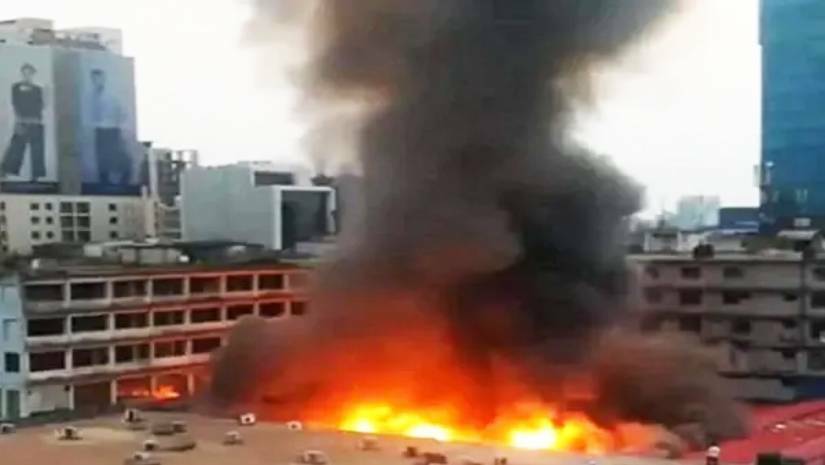 এবার রাজধানীর রামপুরায় ভবনে আগুন