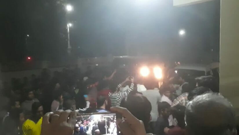 রাবিতে রাতভর আন্দোলন করেছেন শিক্ষার্থীরা