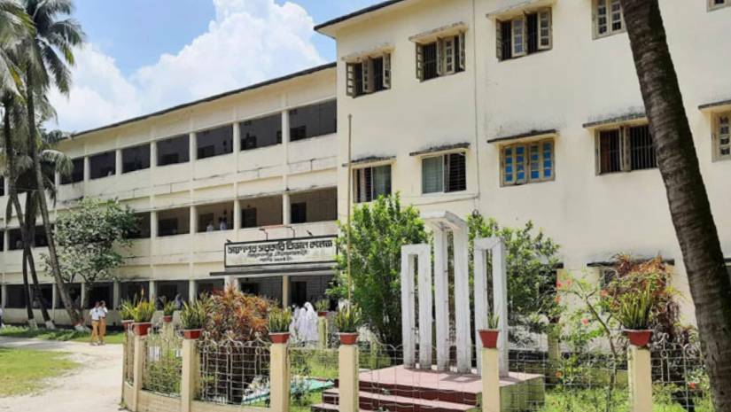 মেডিকেলে ভর্তির সুযোগ পেলেন এক কলেজের ৩৫ শিক্ষার্থী