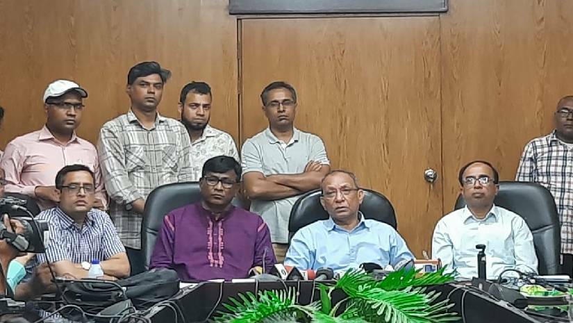 সংবাদ সম্মেলনে রাবি উপাচার্য