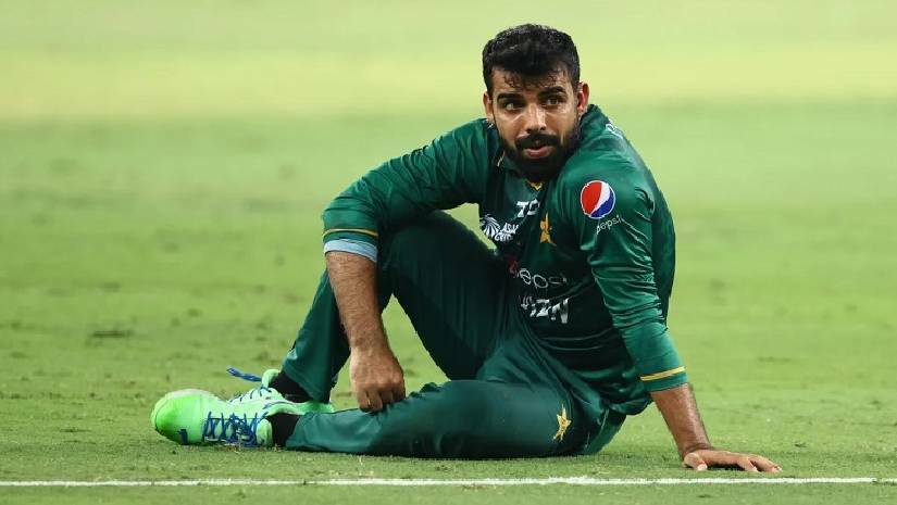 পাকিস্তানের অধিনায়কত্ব পেলেন শাদাব খান