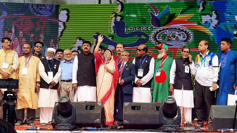 কক্সবাজার সরকারি কলেজের হীরকজয়ন্তী অনুষ্ঠানে স্মৃতিচারণা করেন চট্টগ্রাম বিশ্ববিদ্যালয়ের উপাচার্য শিরীণ আখতার