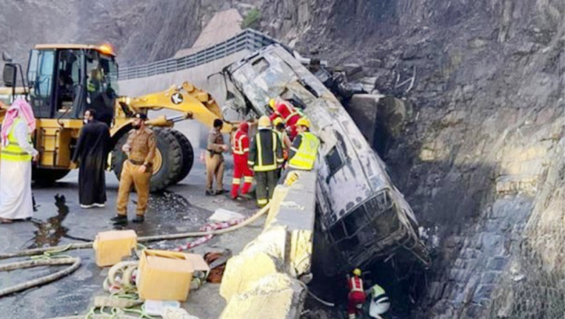 সৌদিতে বাস উল্টে নিহতদের ৮ জন বাংলাদেশি