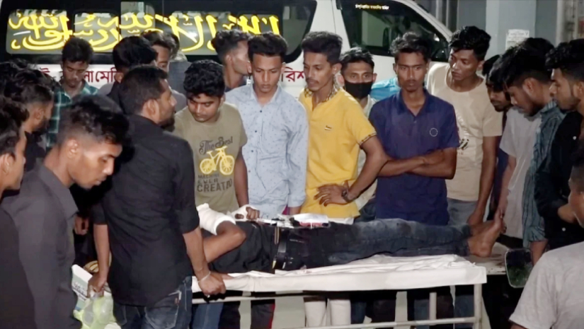 ছাত্রদলের হামলায় ছয় ছাত্রলীগকর্মী আহত হয়েছেন